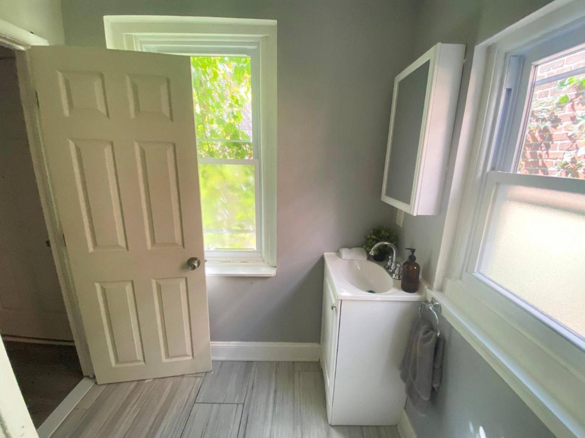 1St Floor Studio Near Airport With Small Kitchenette Lägenhet Philadelphia Exteriör bild