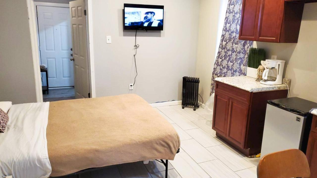 1St Floor Studio Near Airport With Small Kitchenette Lägenhet Philadelphia Exteriör bild